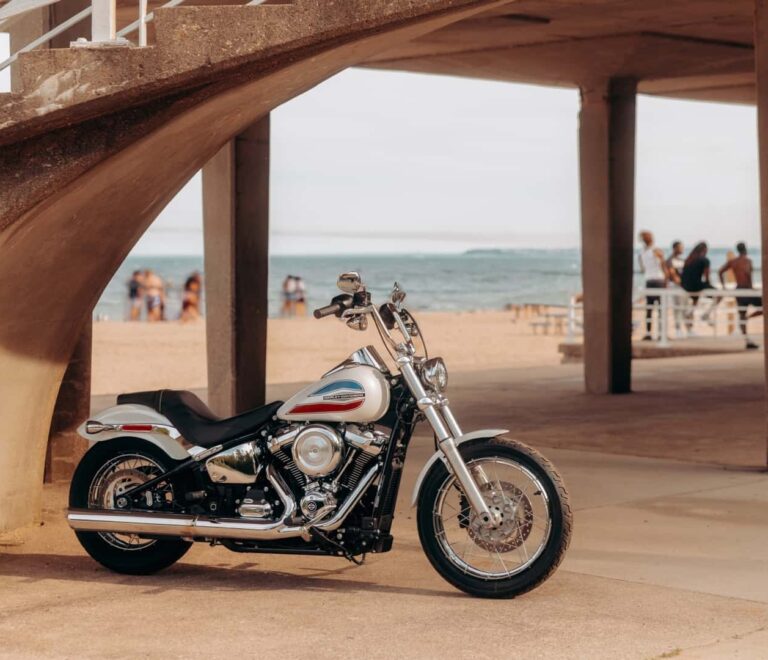 Harley-Davidson&rsquo;s Iconic Super Glide Cruiser Is Back. It Looks Great